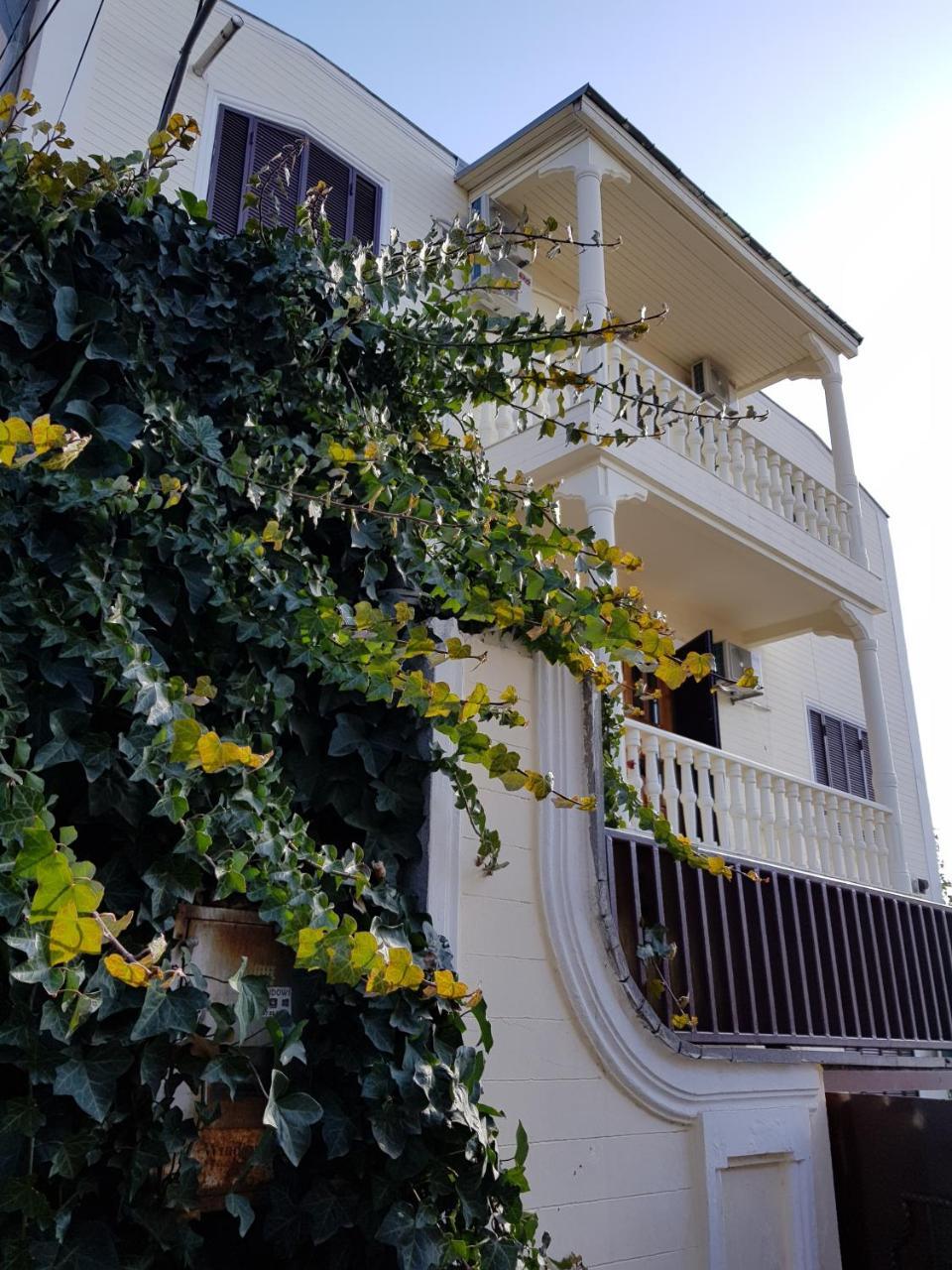 Vedzisi Garden Hotel Тбилиси Экстерьер фото